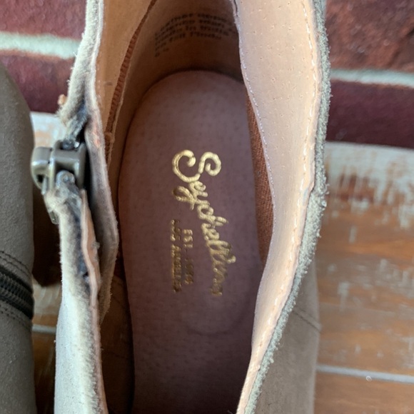 Seychelles from Anthro Light Tan Suede Heeled Leather Booties - Picture 3 of 9